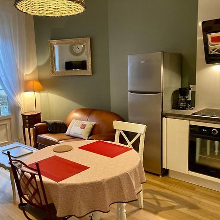 La Maison Virginie 1 A 2 Pers Charmant Hyper Centre- Cour- Parking- Linge- Fibre- Proximite Lac Canal Piscine モンタルジ エクステリア 写真