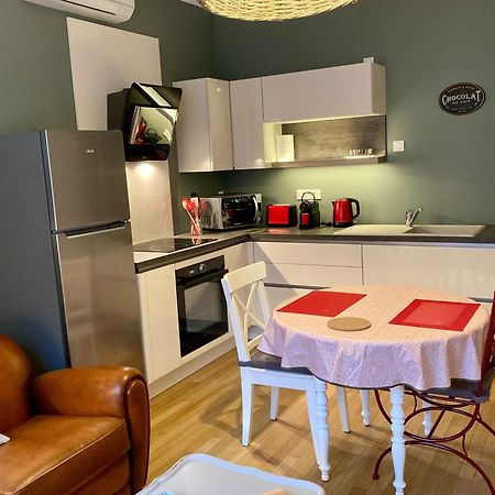 La Maison Virginie 1 A 2 Pers Charmant Hyper Centre- Cour- Parking- Linge- Fibre- Proximite Lac Canal Piscine モンタルジ エクステリア 写真