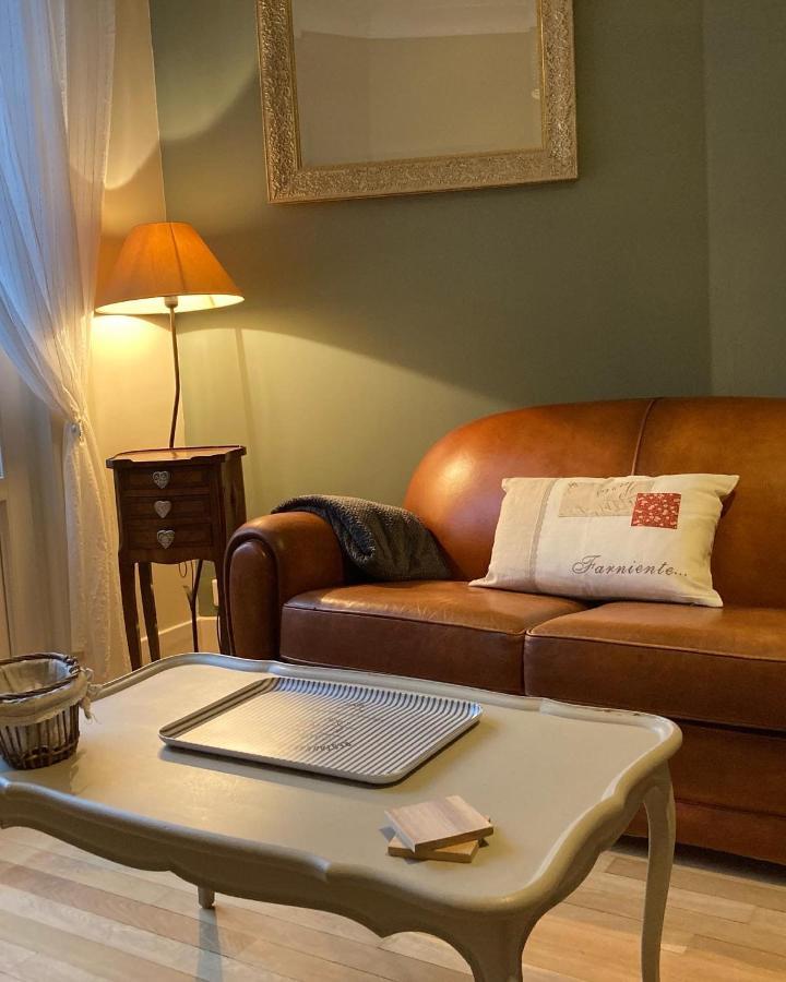 La Maison Virginie 1 A 2 Pers Charmant Hyper Centre- Cour- Parking- Linge- Fibre- Proximite Lac Canal Piscine モンタルジ エクステリア 写真